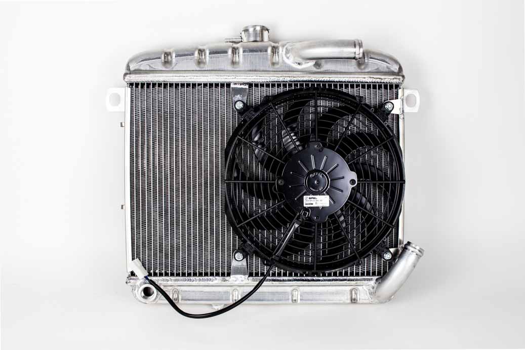 Aluminium radiator with SPAL fan for Alfa GT Bertone 2nd series (natural)
