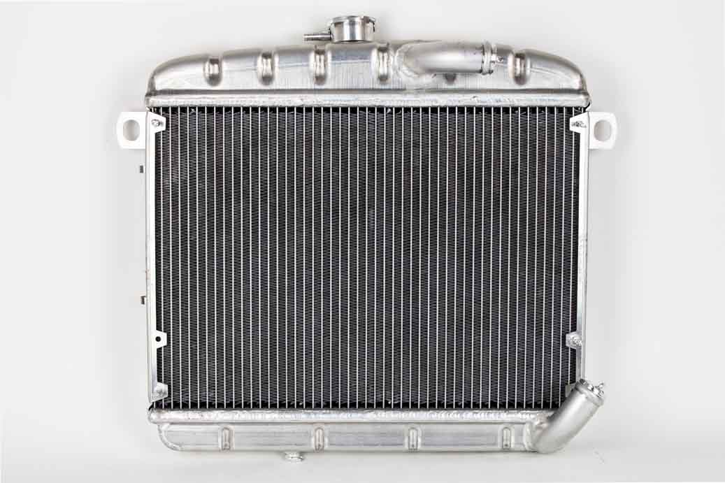 Aluminium radiator for Alfa GT Bertone 2nd series / Giulia (natural)